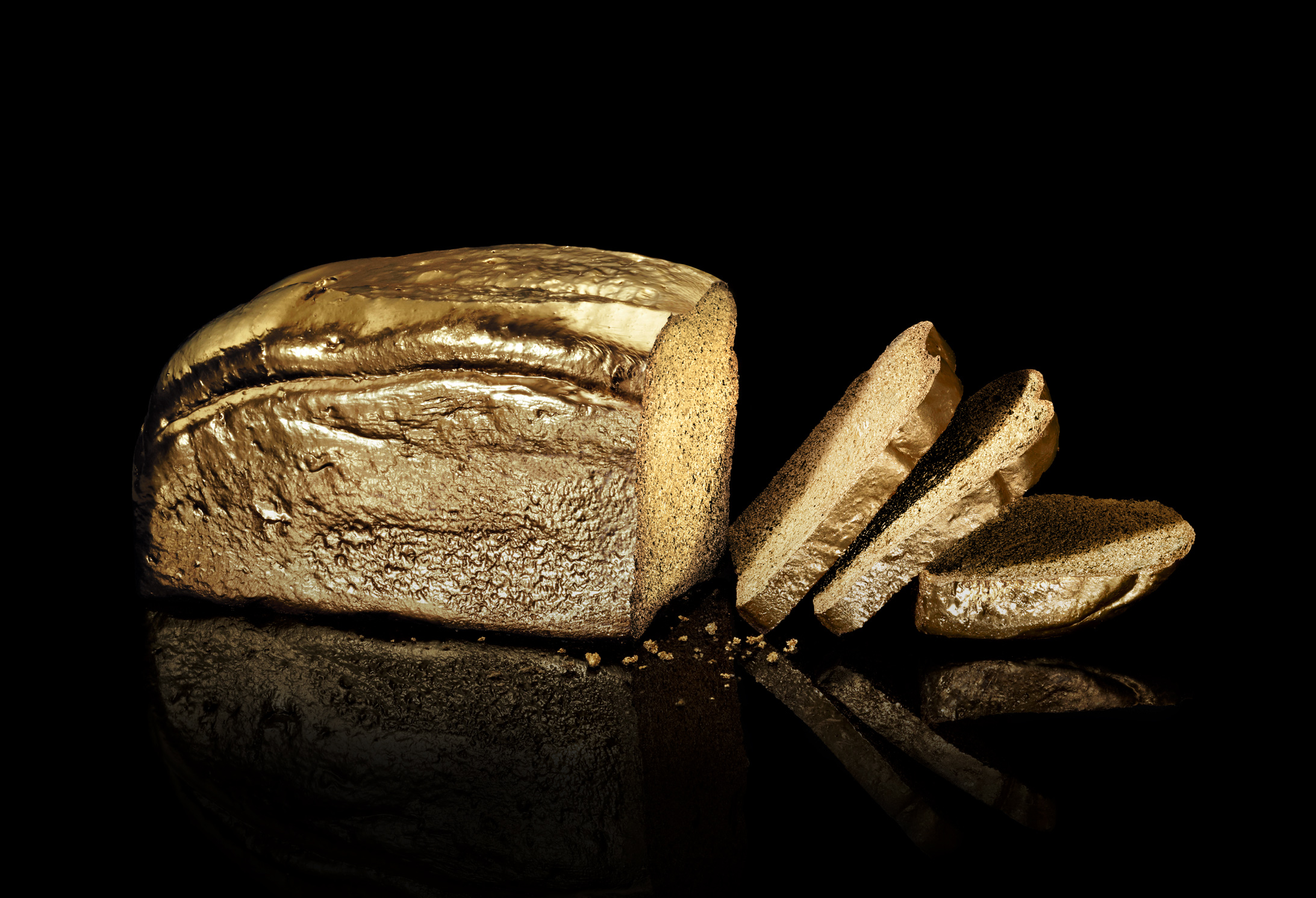 bernd_ebsen_still-life_goldbrot