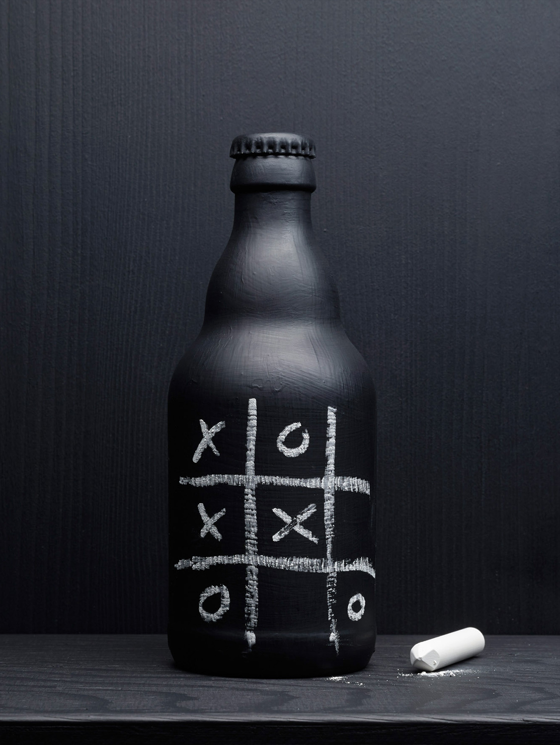 bernd_ebsen_still-life_the_bottle_chalk